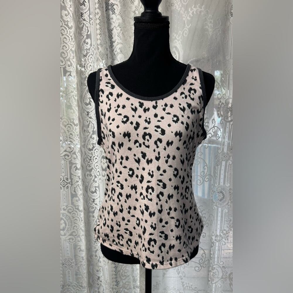 Live Love Lounge Womens Sz S Leopard Print Tank Top Sleeveless Blouse Pink Gray